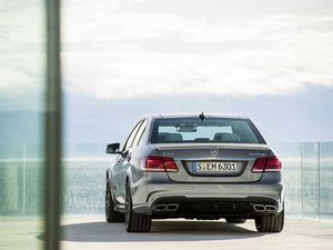 Der Mercedes-Benz E 63 AMG Limousine bei Ihrem MB Partner ROSIER