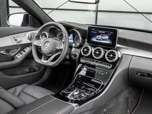 Mercedes-Benz C 450 AMG 4MATIC T-Modell bei ROSIER.