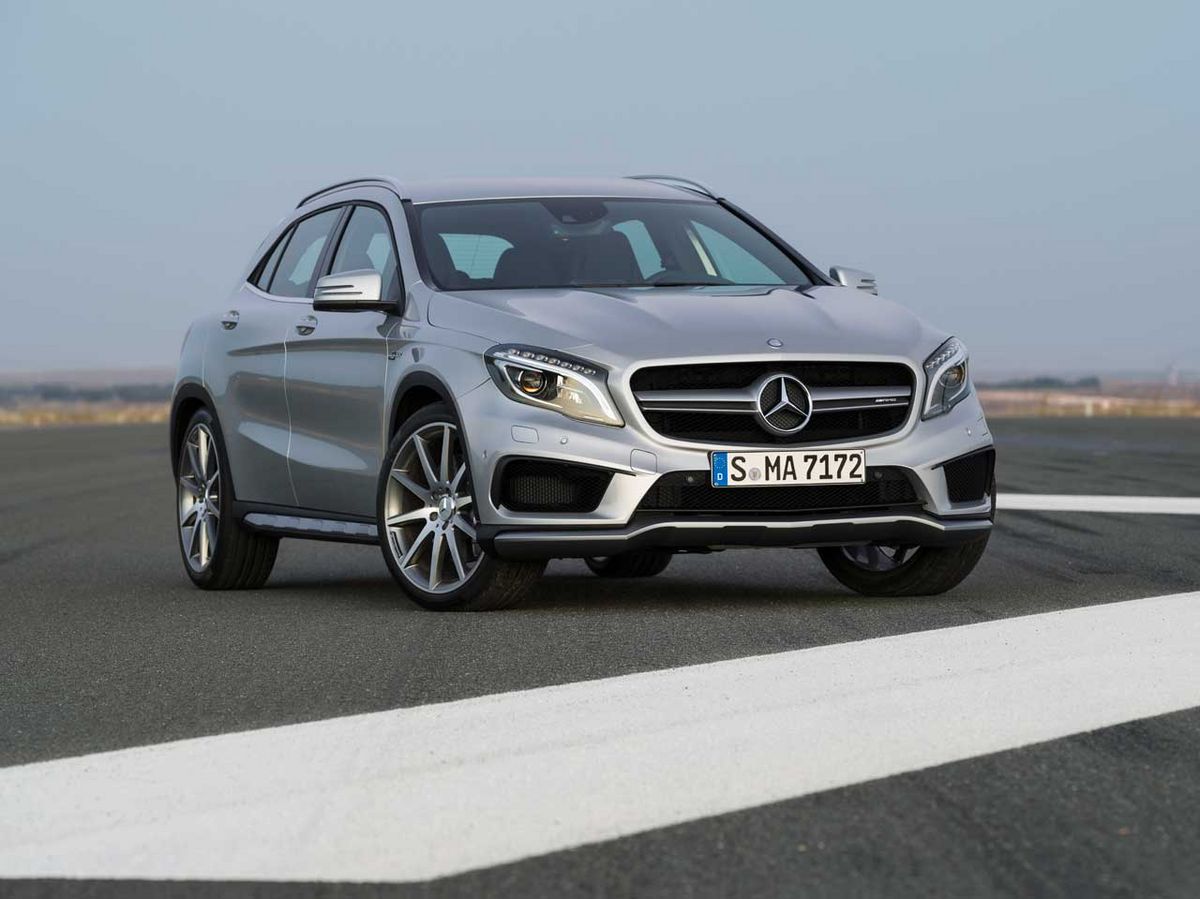 Der athletische Mercedes-Benz GLA 45 AMG bei Ihrem MB Partner ROSIER.