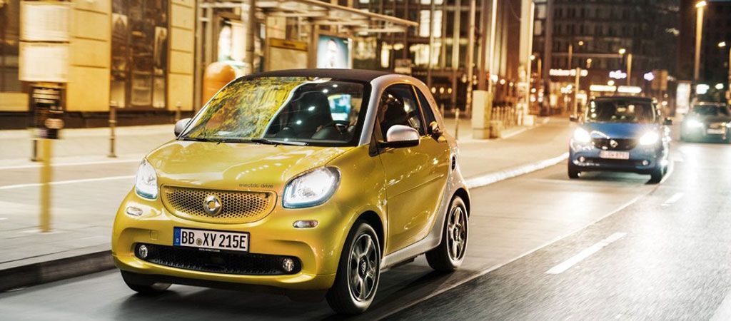 Smart_fortwo_electricdrive_facelift_header.jpg