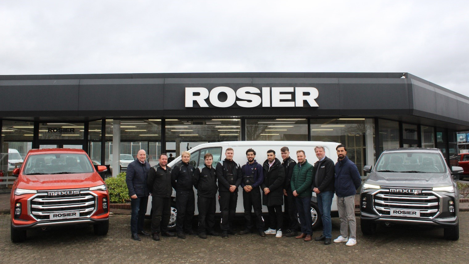 Das ROSIER Team in Peine mit den neuen Maxus Modellen