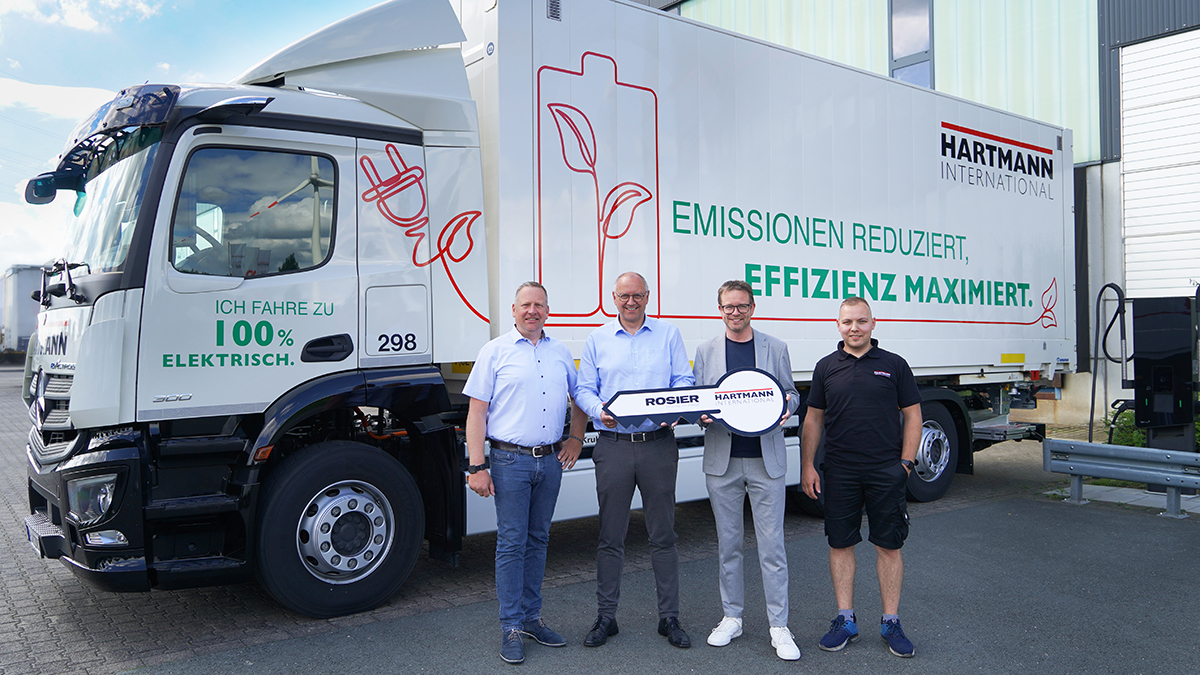 Fahrzeugübergabe an Hartmann International