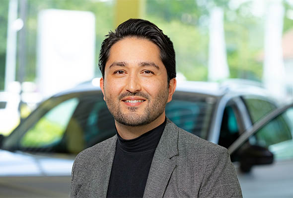 Farzad Peroz